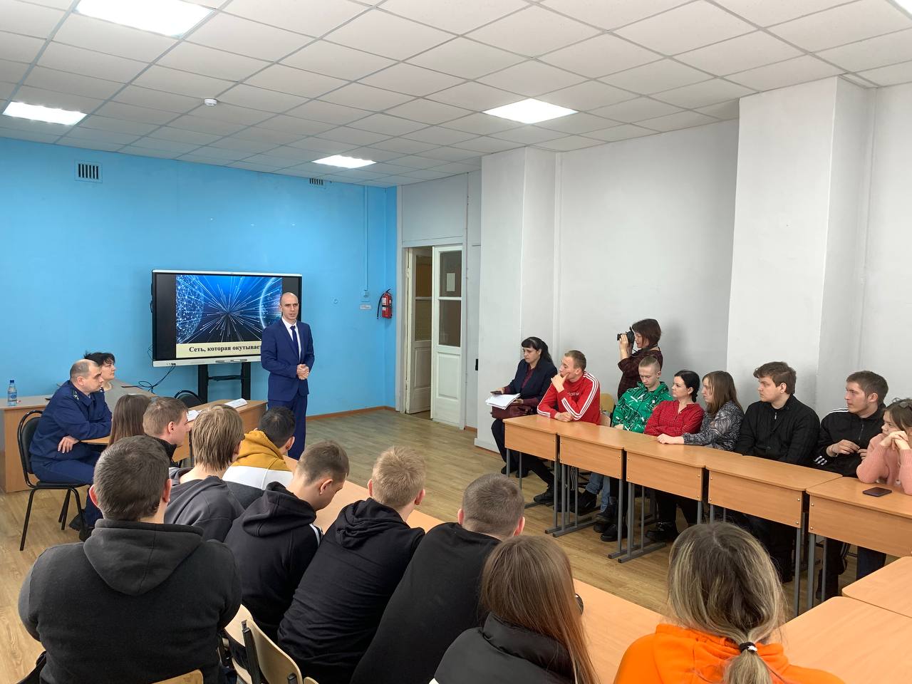 В Лунинском районе состоялся Круглый стол на тему «Противодействие идеологии терроризма и экстремизма в молодежной среде»