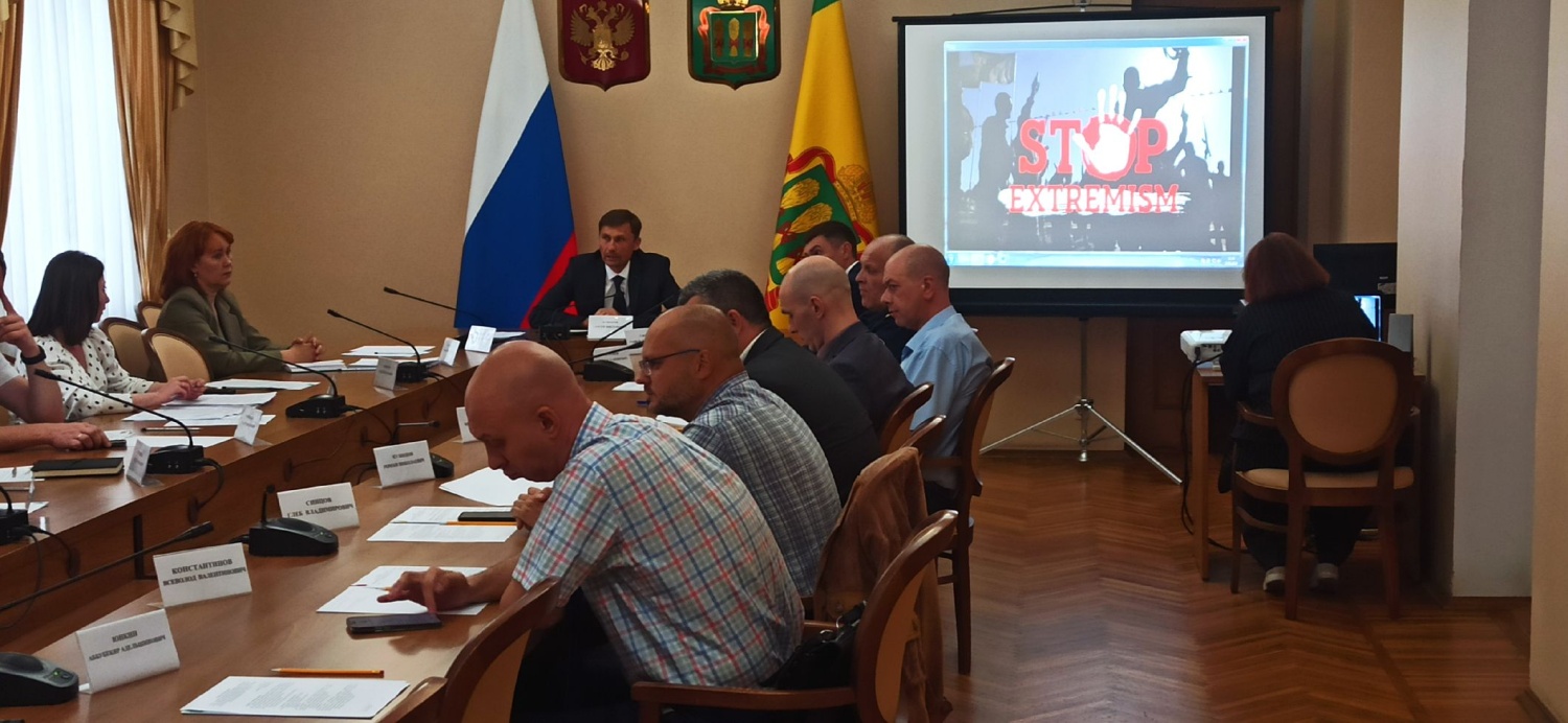 27.06.2024 состоялось очередное заседание экспертного совета по выработке информационной политики в сфере противодействия идеологии терроризма на территории Пензенской области