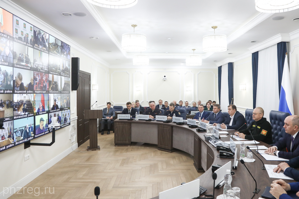 Губернатор провел заседание Антитеррористической комиссии в Пензенской области