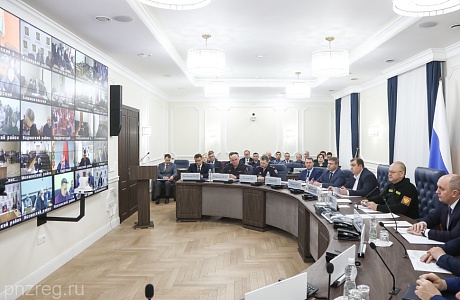 Губернатор провел заседание Антитеррористической комиссии в Пензенской области