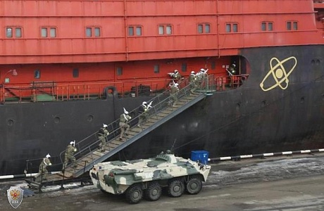 Росгвардейцы продемонстрировали свои возможности по защите объектов Росатомфлота